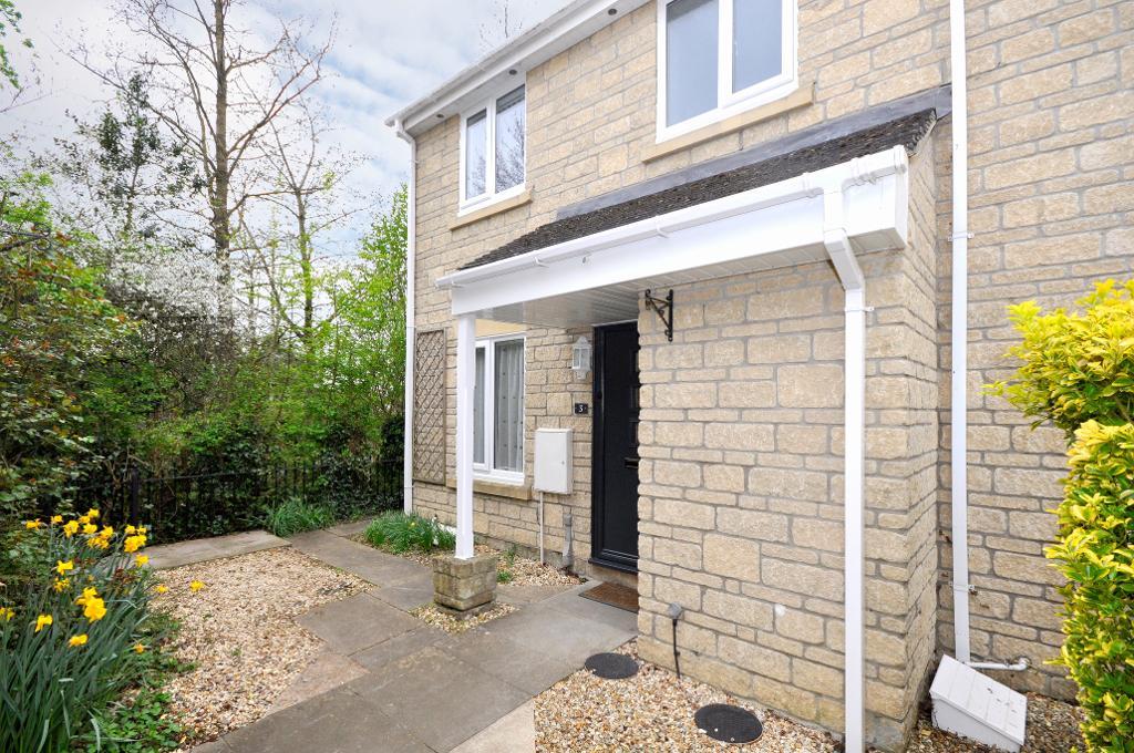 Springfield Drive, Calne, Wiltshire, SN11 0UF