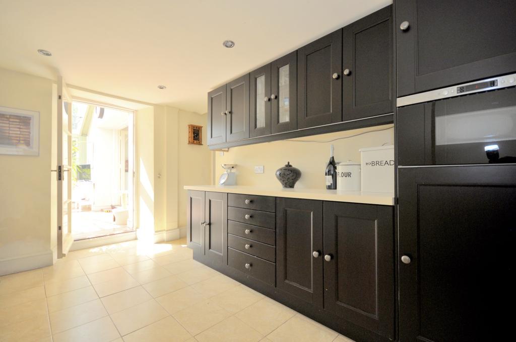 6 Bedroom Character Property For Sale in Semington, Trowbridge