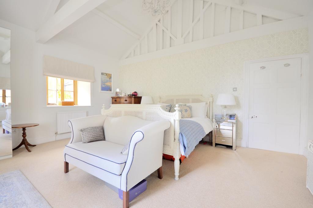 6 Bedroom Character Property For Sale in Semington, Trowbridge