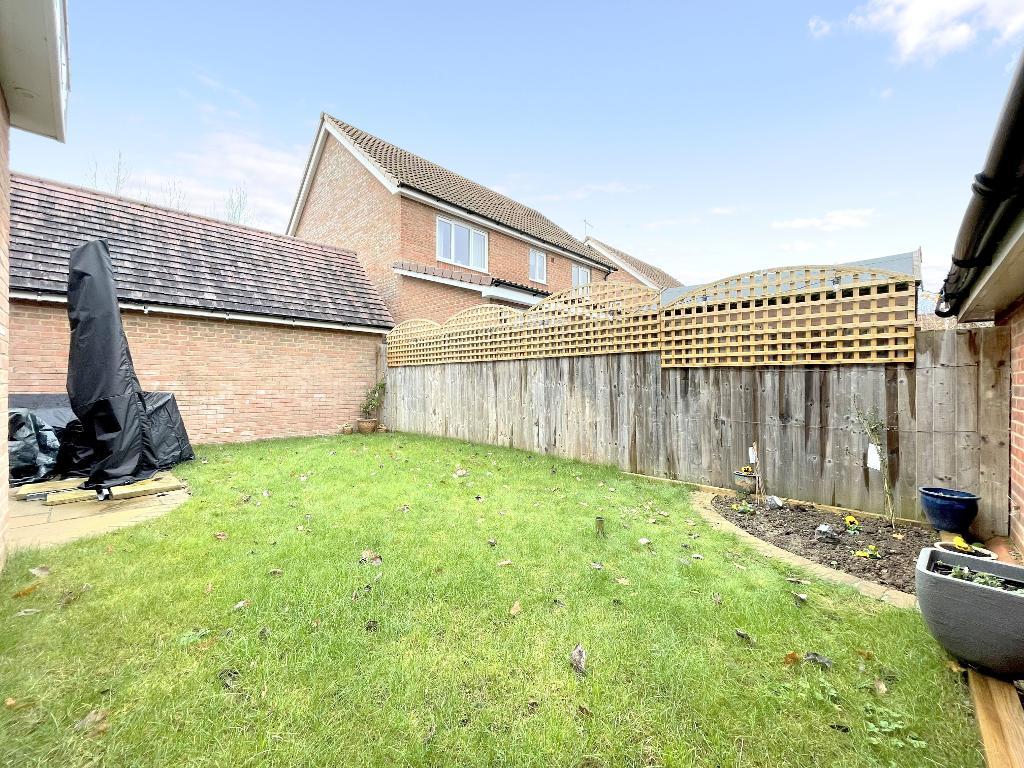 4 Bedroom Detached For Sale in Cherhill Way, Calne, Wiltshire, SN11 0FG Appleby & Townend