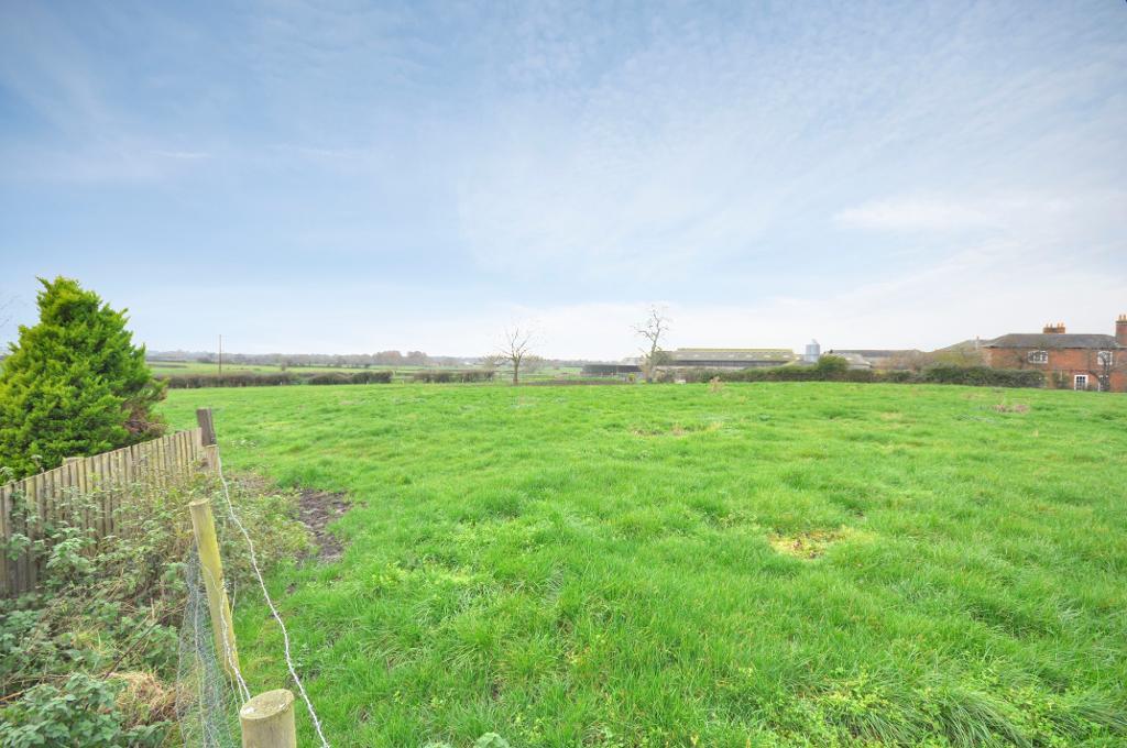4 Bedroom Detached For Sale in The Close, Bulkington, Devizes, Wiltshire, SN10 1SR Appleby