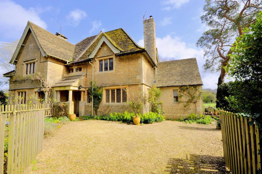 Reybridge, Lacock, Chippenham, Wiltshire, SN15 2PB